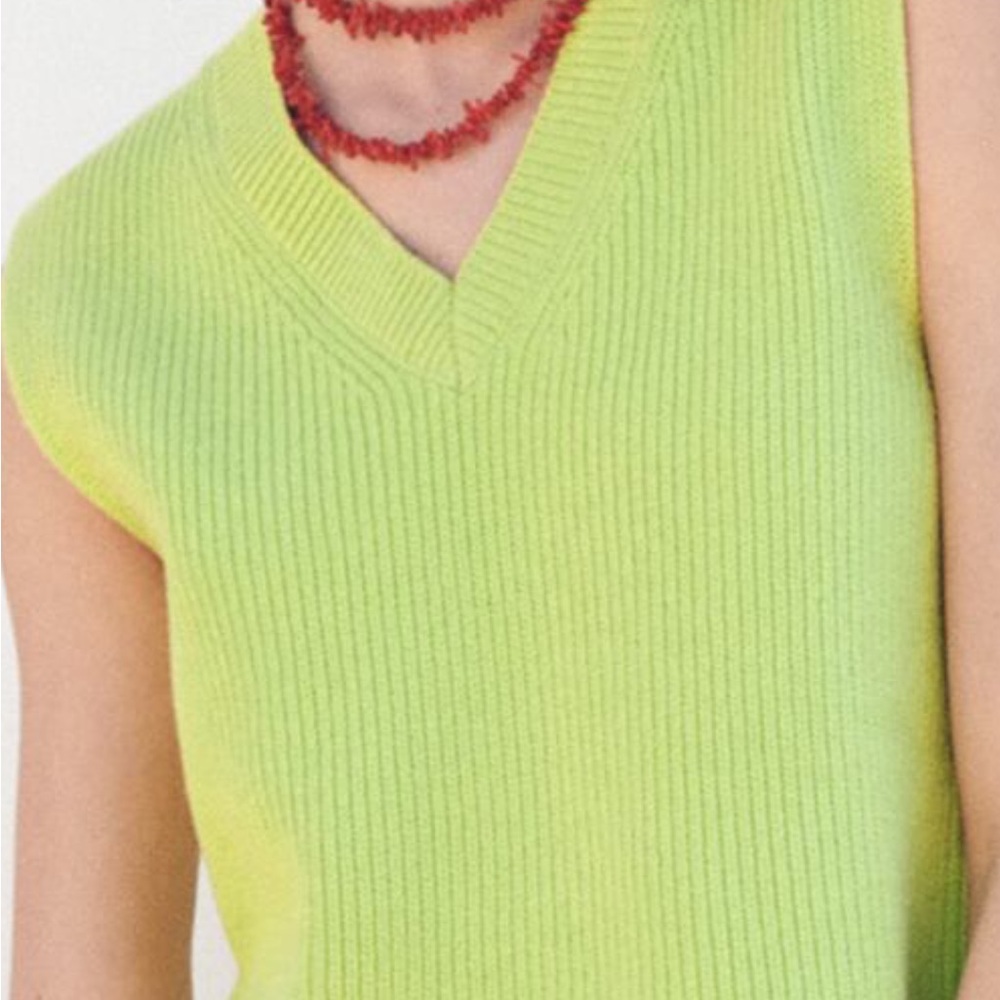 Ribbed knit vest